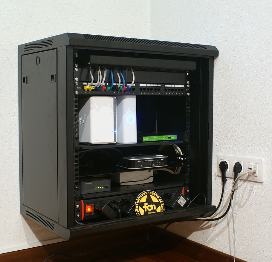 rack cabinet, computing, router, hard drive, technology, connection HD wallpaper