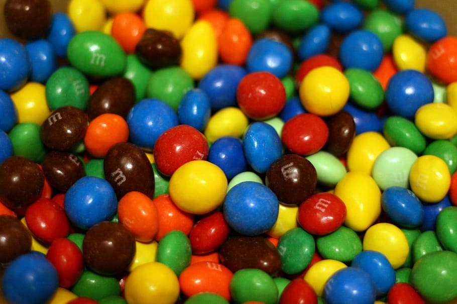 m ms, candy, chocolate, plain, hard shell, colorful, blue, yellow HD wallpaper