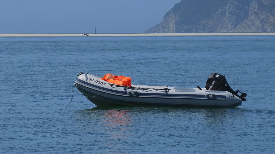 gray inflatable boat at the sea, mar, beach, water, landscape, HD wallpaper