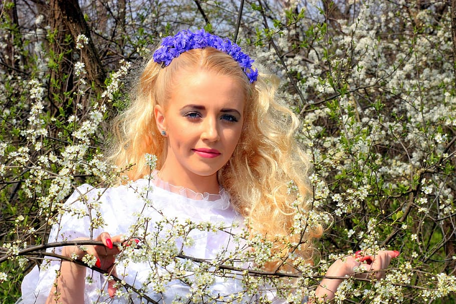 girl, spring, flowers, white, blue eyes, blonde, wreath, beauty HD wallpaper