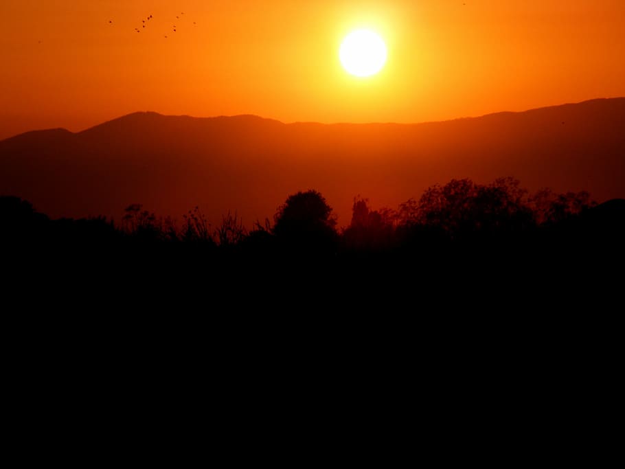sunset, mountain, sky, red, orange, fire, nature, silhouette HD wallpaper