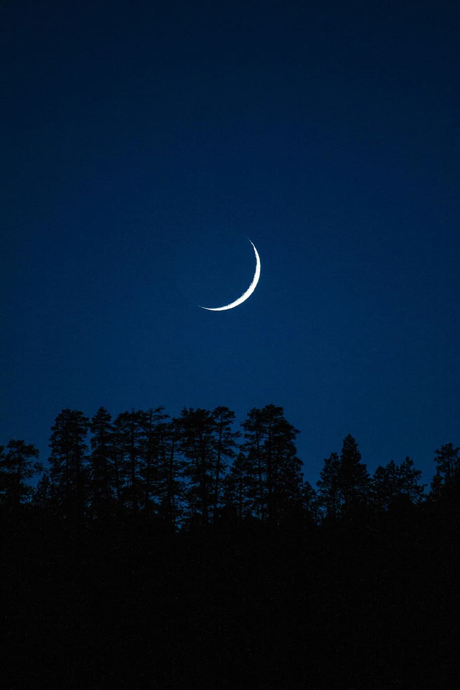 Photo Of Crescent Moon, dark, eclipse, light, luna, moonlight, HD wallpaper