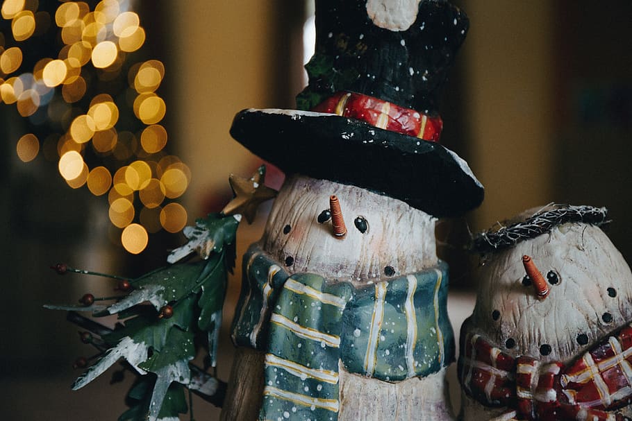 snow, winter, white, cold, weather, ice, snowman, bokeh, scarf HD wallpaper