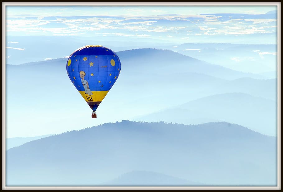 flying blue and yellow hot air balloon, ardèche petit-prince, HD wallpaper