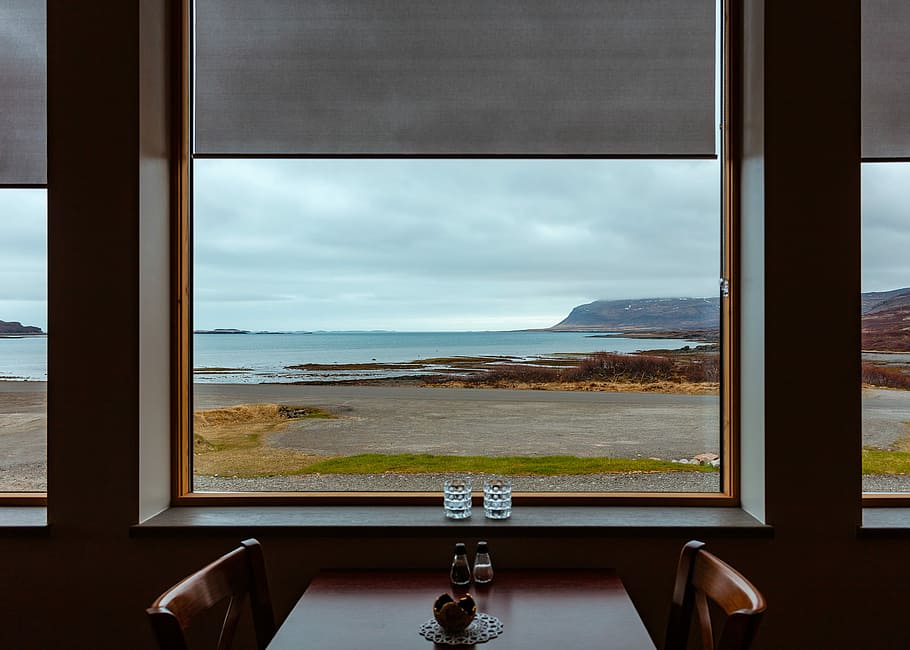 clear glass window, unused dining table and chairs, window ledge HD wallpaper