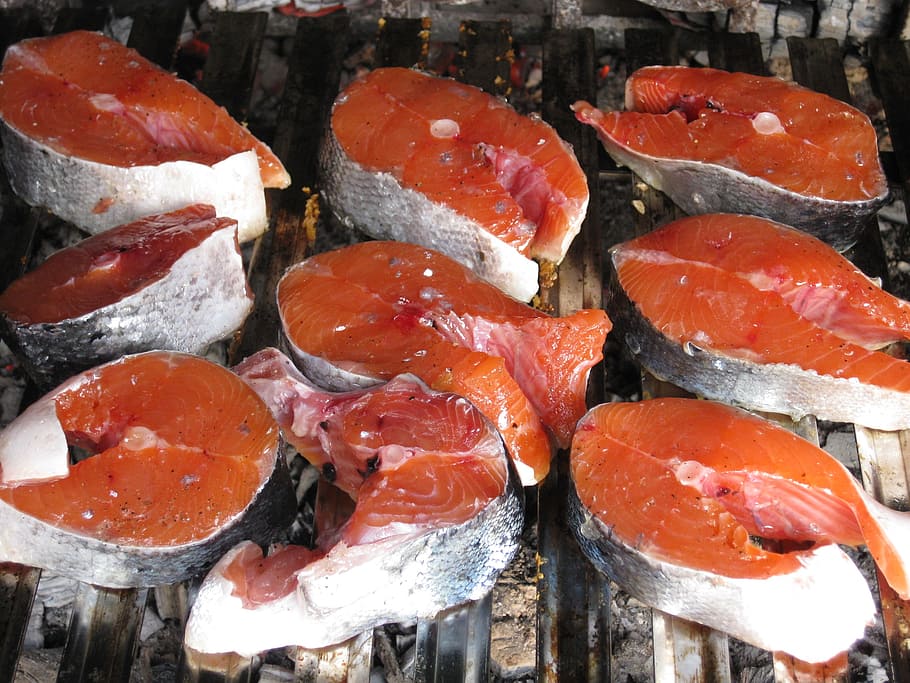 grilled sliced salmon, raw, fish, seafood, meal, red, restaurant HD wallpaper
