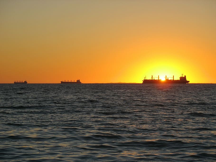 frachtschiff, sunset, lighting, sunbeam, dusk, lake, ship, sea HD wallpaper
