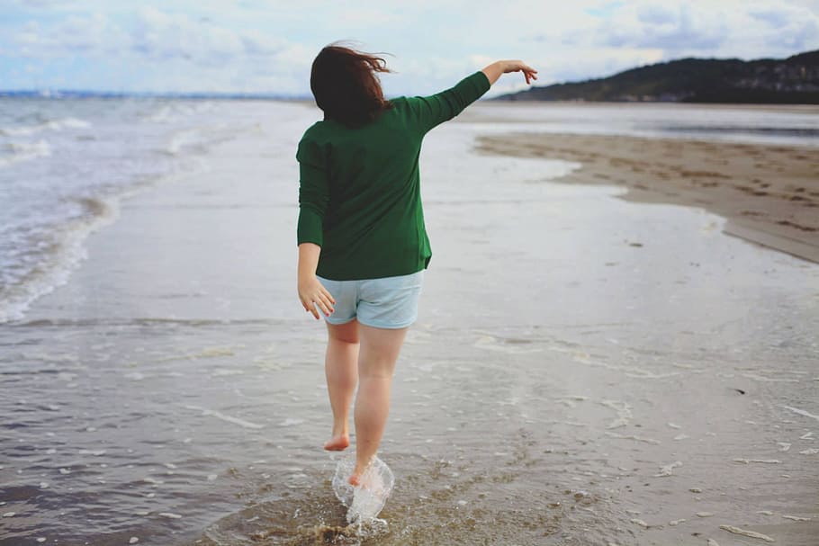 sea, person, beach, sand, alone, barefoot, enjoyment, girl, green HD wallpaper