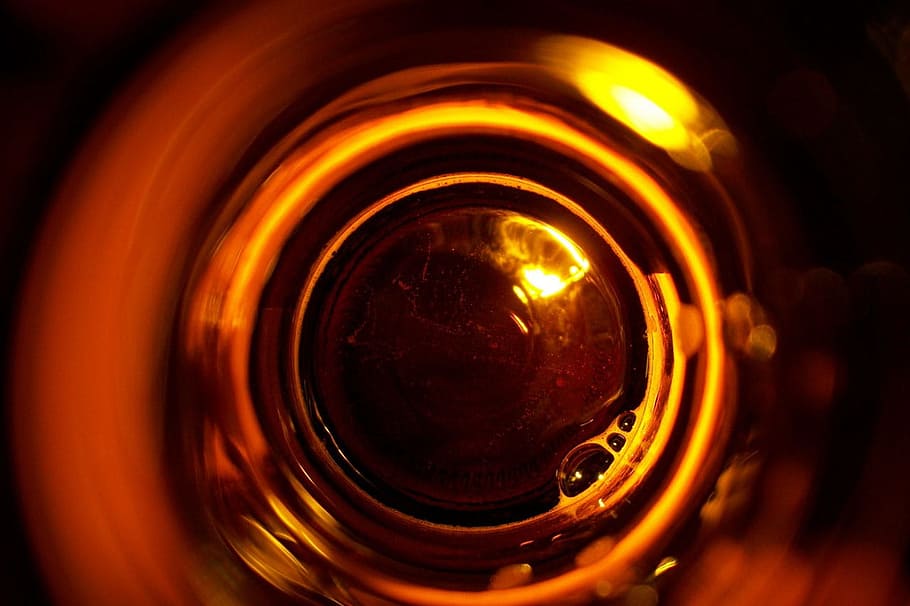 Bottom, Amber, Bottle, Ring, Concentric, rings, close-up, camera - Photographic Equipment HD wallpaper