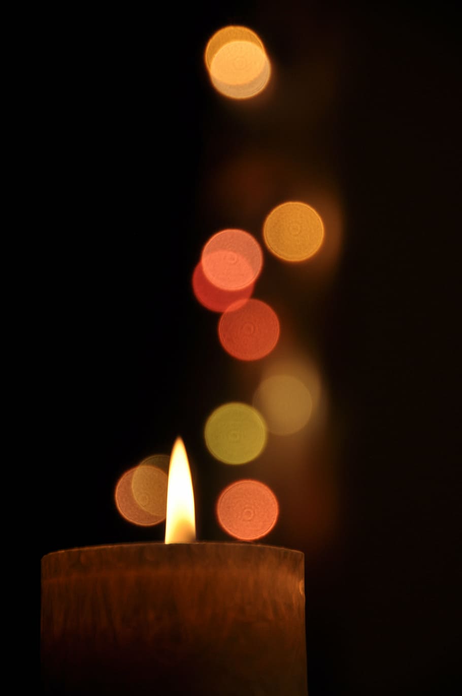 blurred light, bokeh, candle, flame, dark, fire - Natural Phenomenon HD wallpaper