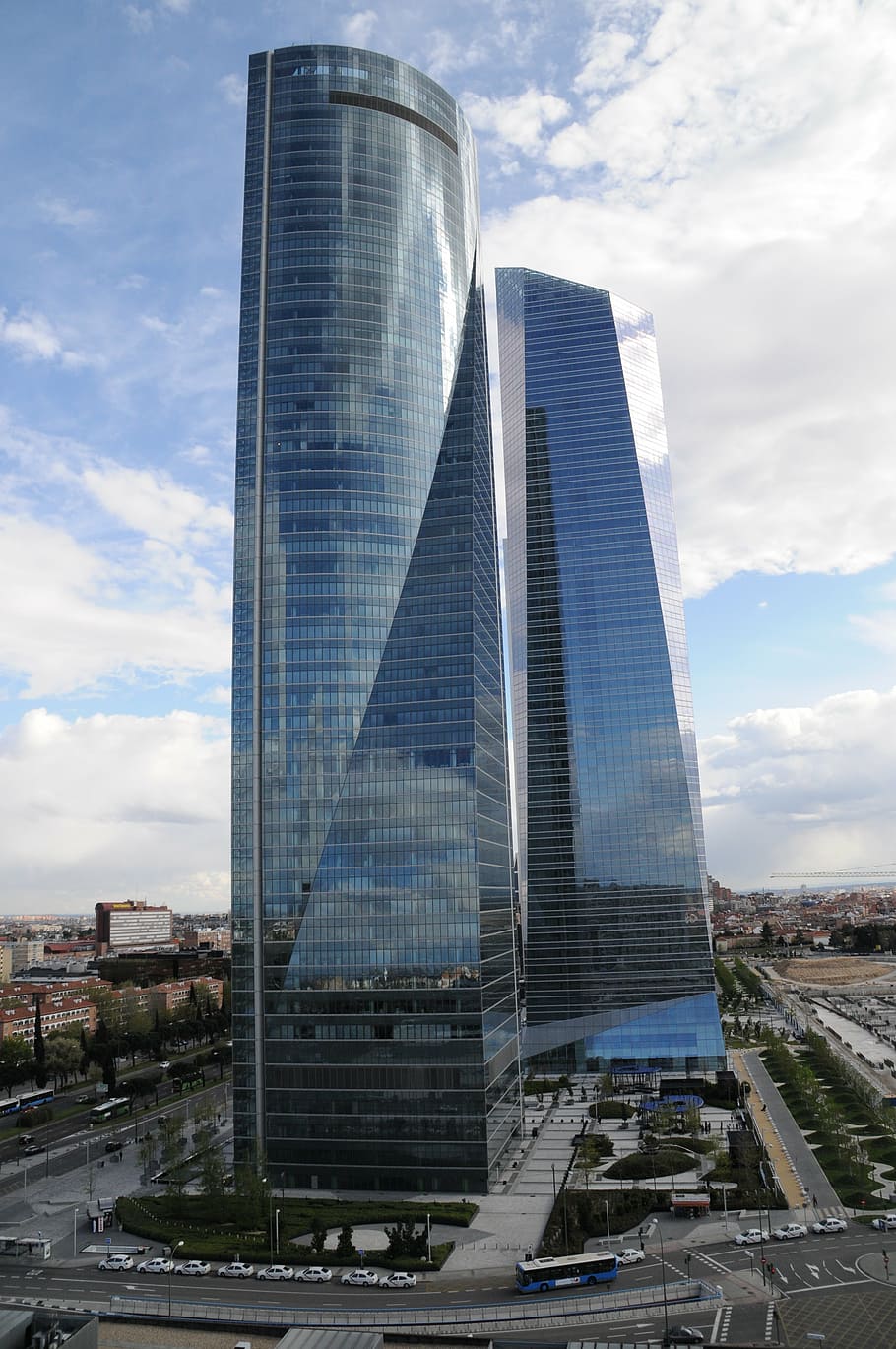 torres, architecture, madrid, skyscraper, reflection, built structure HD wallpaper