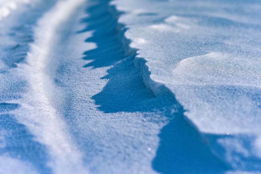 closeup view of sand, blue sand, ice, snow, winter, shadow, white HD wallpaper