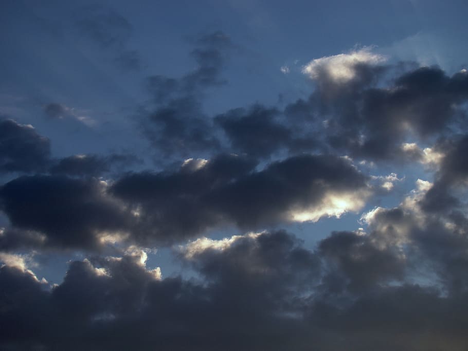 clouds, rain, dark, sun, rays, sky, overcast, cloud - sky, beauty in nature HD wallpaper