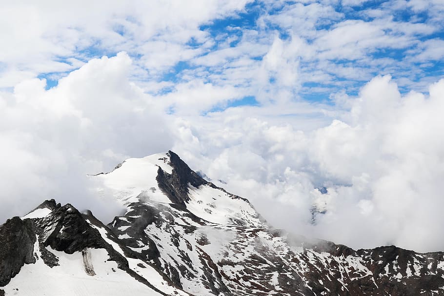 mountain covered with snow and white clouds during daytime, white and black snow field mountain HD wallpaper