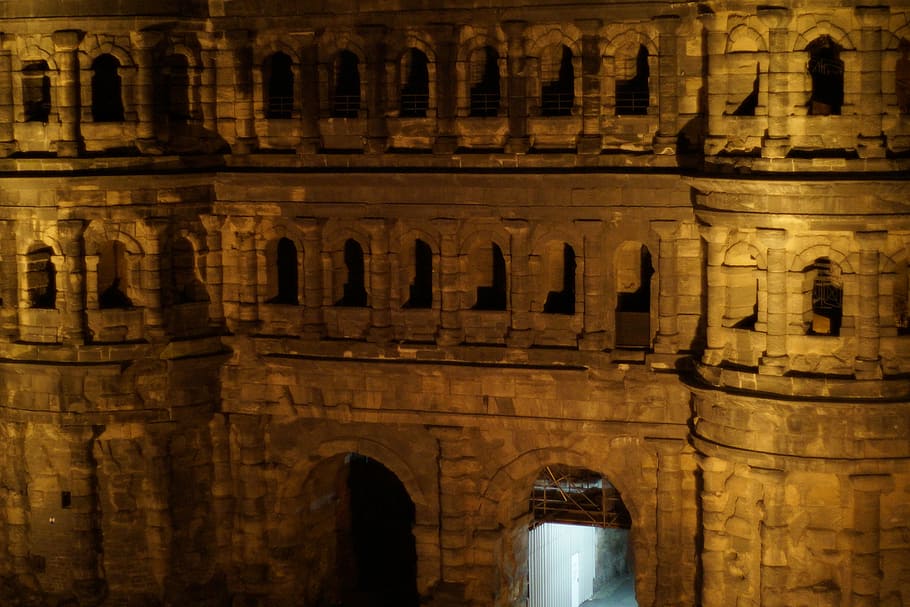 trier, porta, night, light, building, facade, architecture HD wallpaper