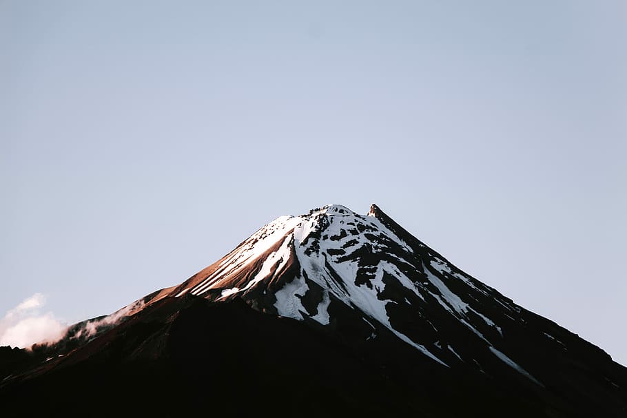 mountain alp under clear sky, mountain cover with snow photography HD wallpaper