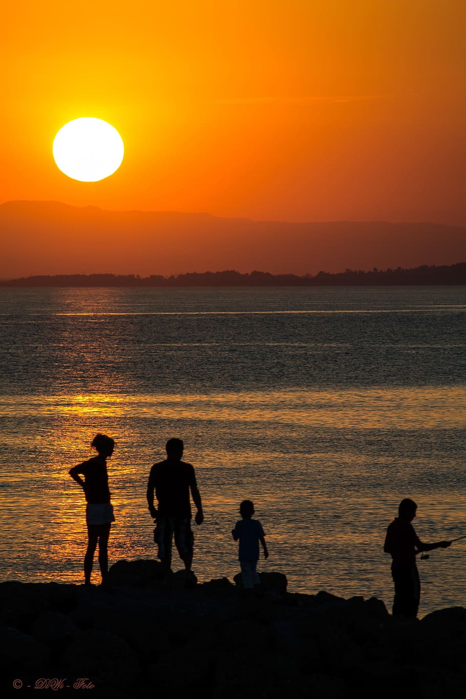 sunset, abendstimmung, setting sun, sea, romantic, fireball HD wallpaper