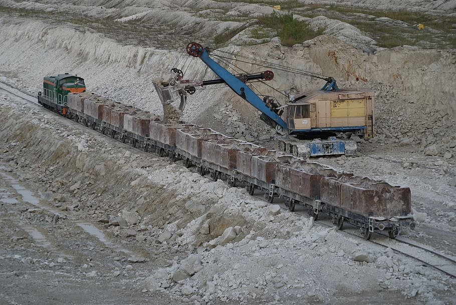 mine chalk, excavator, train, loading, lubelskie, chelsea, poland HD wallpaper