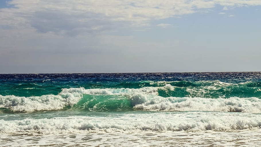 waves, foam, spray, sea, blue, beach, splash, wind, nature HD wallpaper