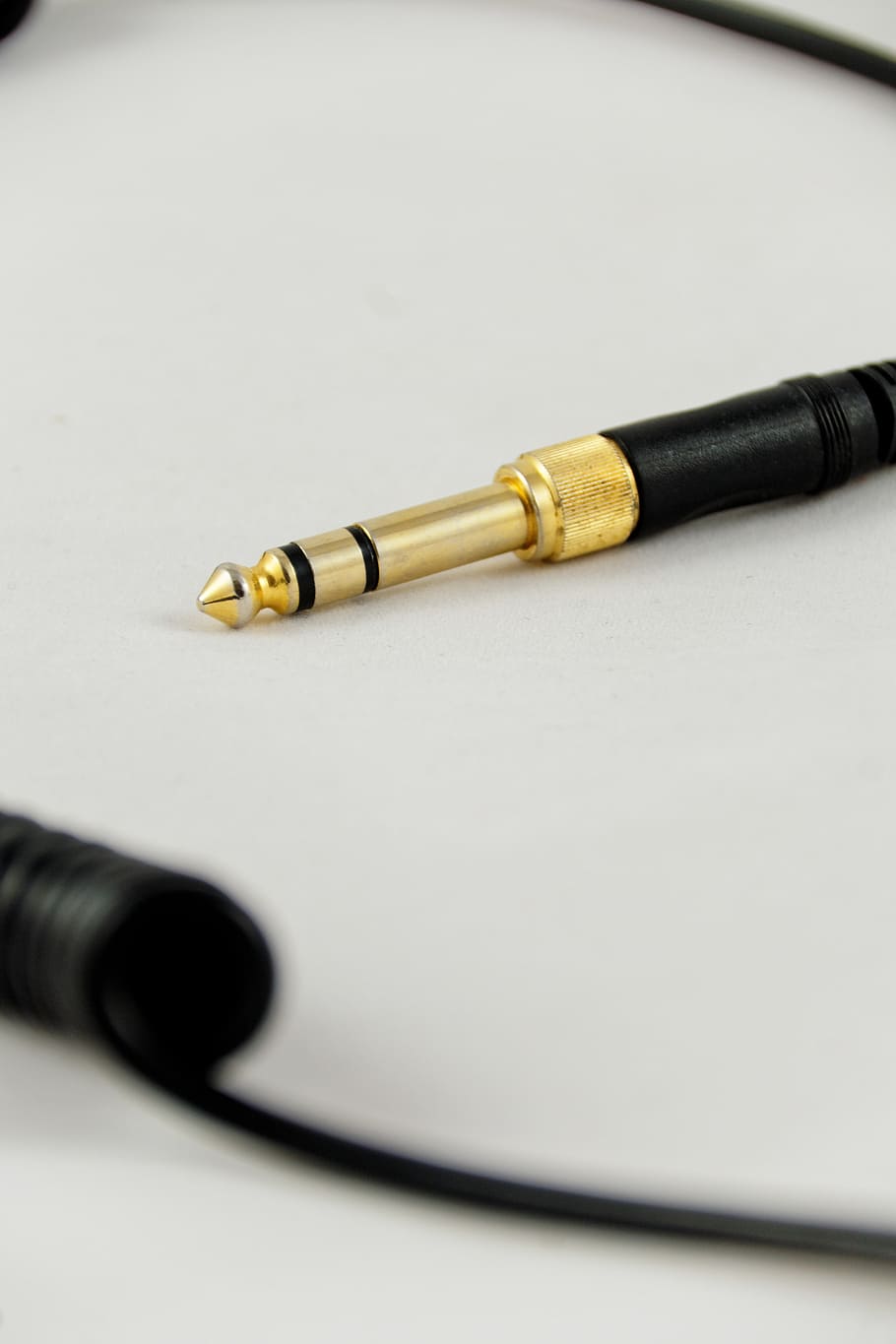 jack, audio, cable, music, sound, plug, office, pen, indoors HD wallpaper