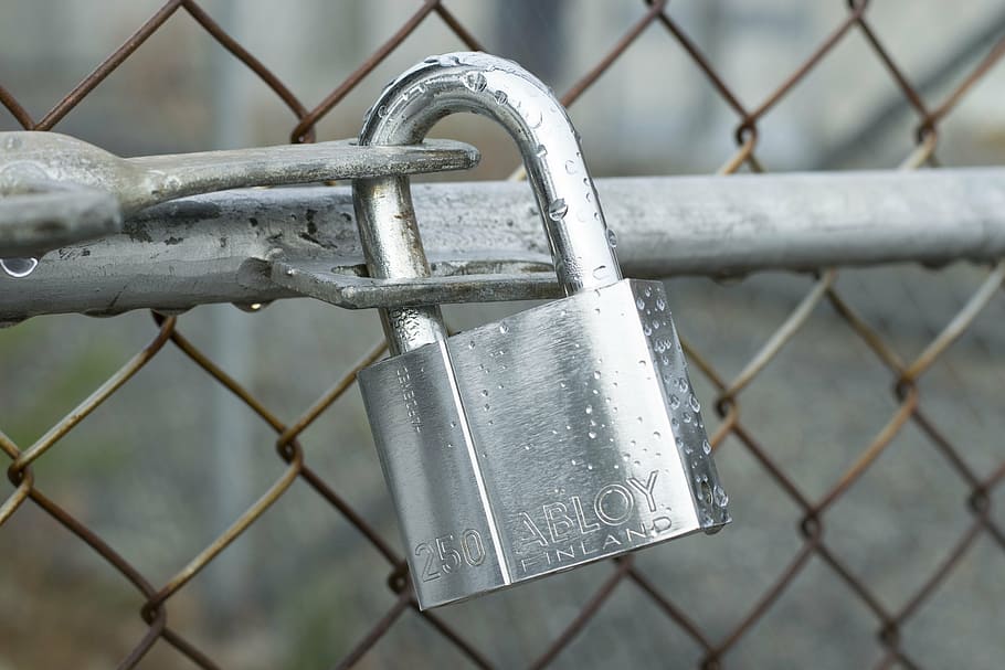 locked padlock, closed, fence, iron, steel, metal, chainlink fence HD wallpaper