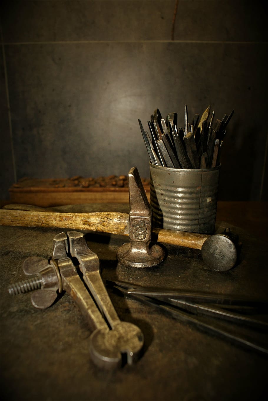 tools, workshop, metal, accuracy, métallerie, worker, know-how HD wallpaper