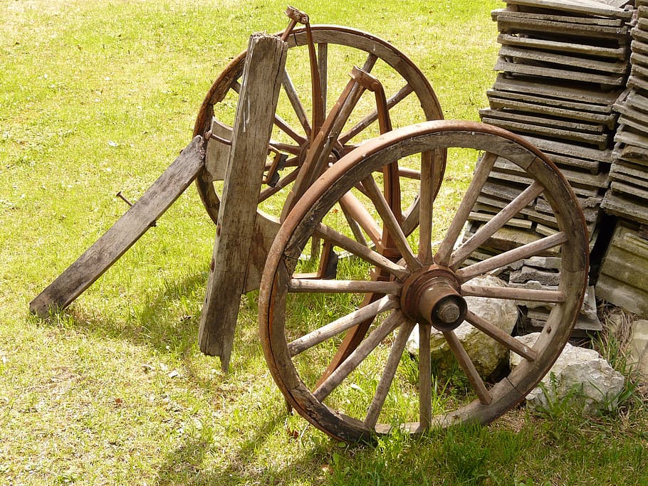 wheels, towbar, old, wood, coach, wagon wheel, grass, field HD wallpaper