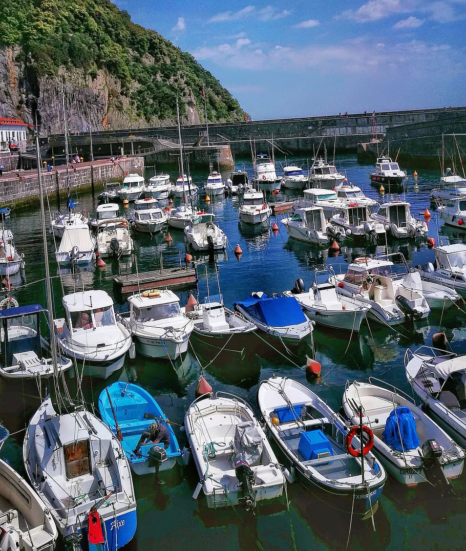 Рыбацкий порт. Пришвартованная лодка. Рыбацкие Порты Флориды. Fishing Port. Фотообои катер порт купить.