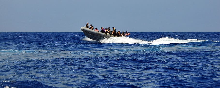 sailors, rigid hull inflatable, boat, team, search and seizure