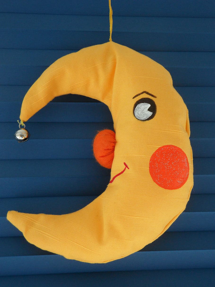 yellow crescent moon plush toy in close-up photo, Sleep, Evening HD wallpaper