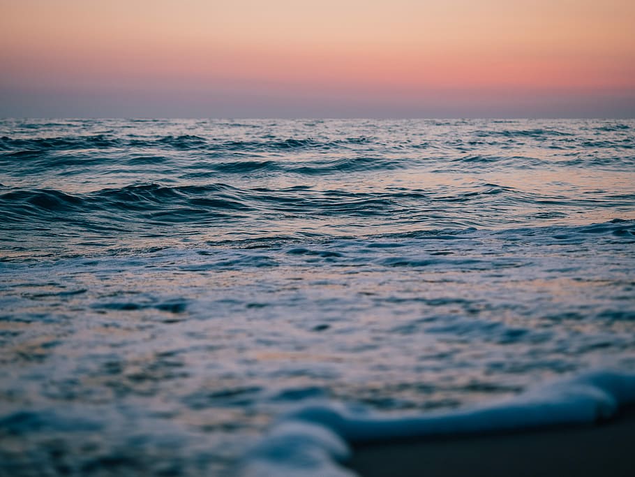 green sea under orange sky, ocean under red and gray sky, water HD wallpaper