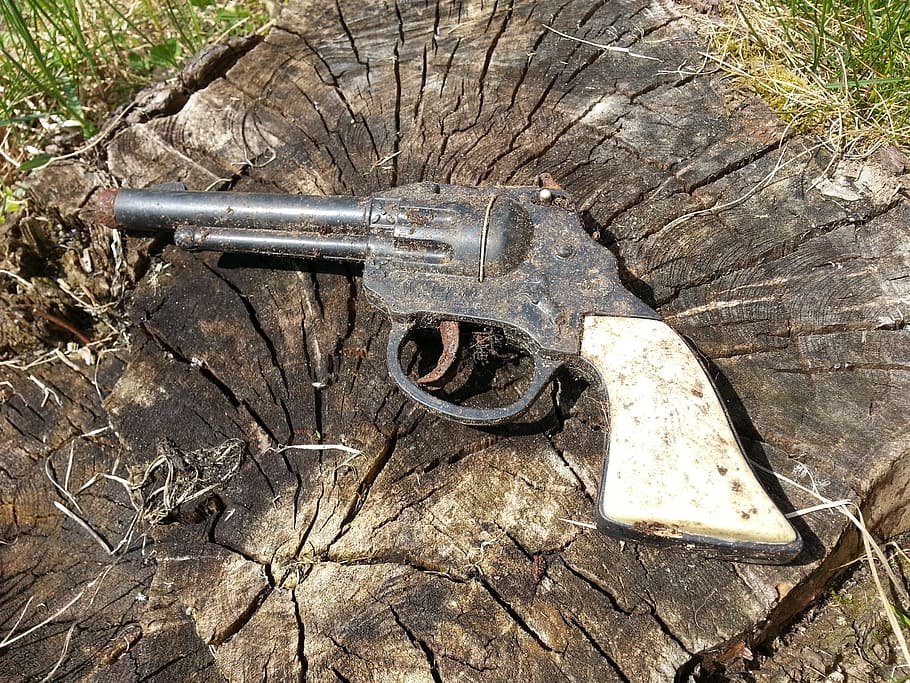 Pistol, Toys, Old, Weapon, Play, children toys, no people, outdoors HD wallpaper