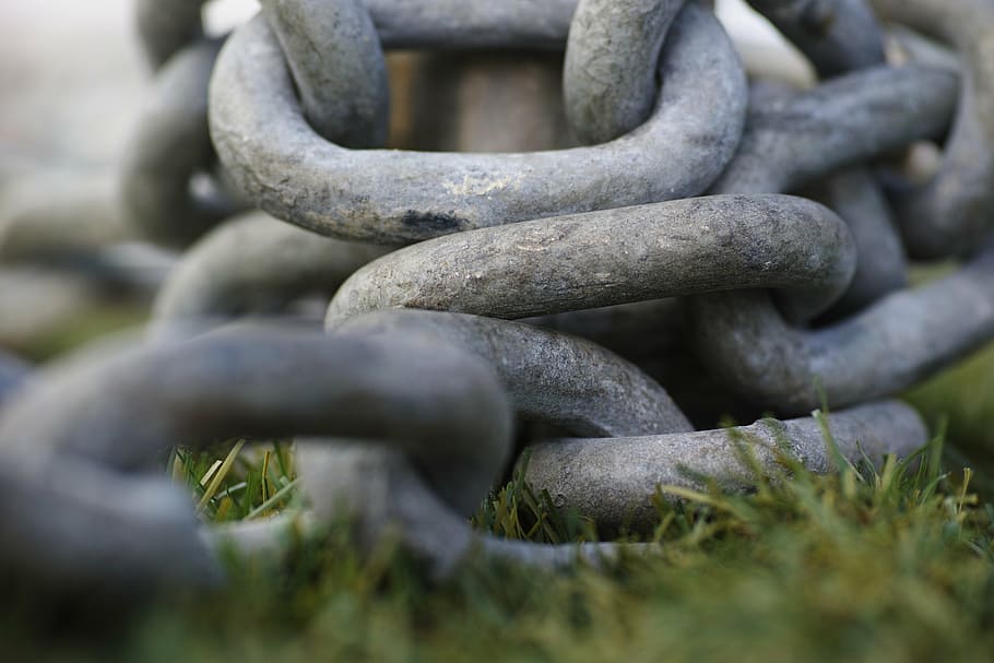 close up photo of gray metal chain, macro, detail, rusty, close-up HD wallpaper