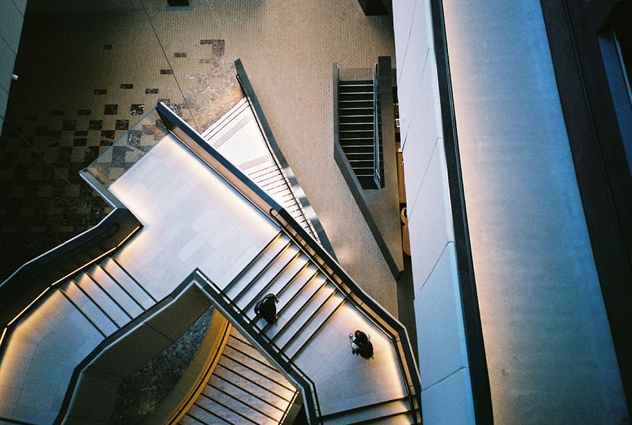closeup photo of two person on stair, two person on stairs, staircase HD wallpaper
