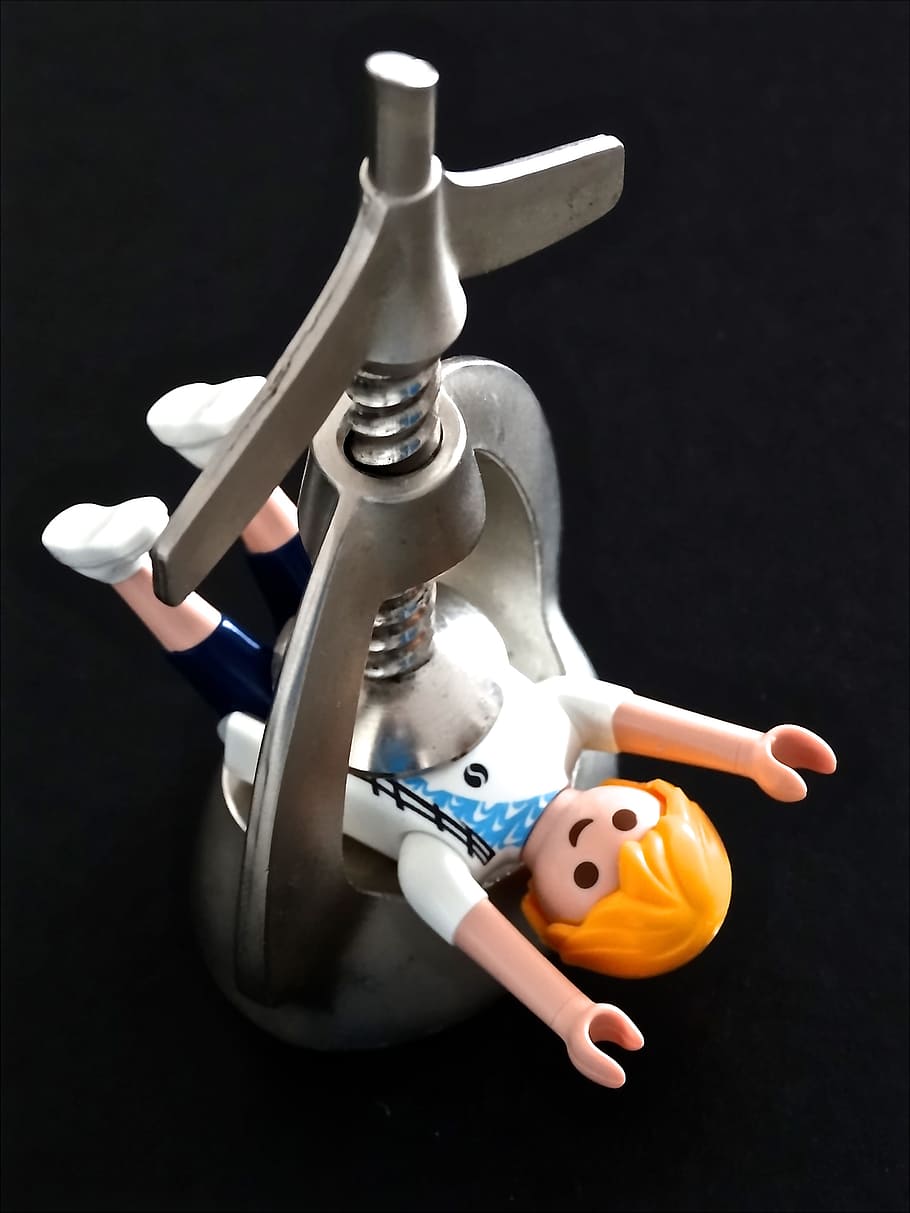 Lego minifigure in press machine, Playmobil, Nutcracker, Pressure HD wallpaper