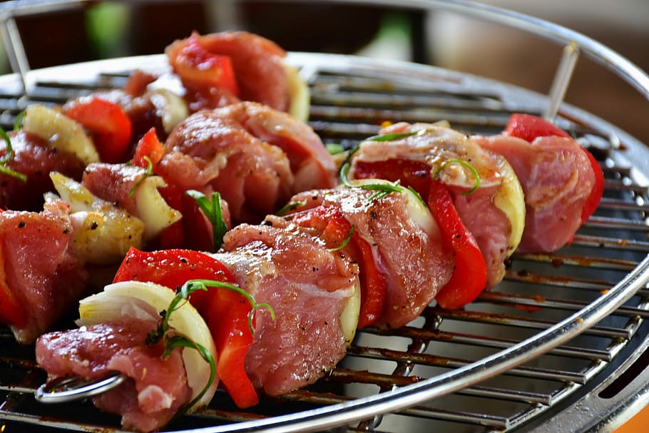 selective focus photography of skewered meat on grill, meat skewer HD wallpaper