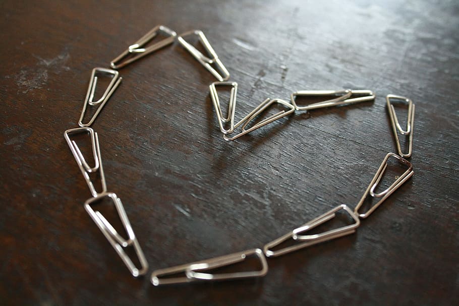 silver-coloerd paper clips, paper-clips, heart, shape, metal HD wallpaper