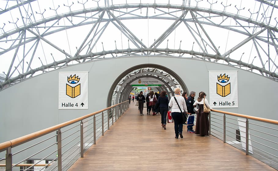 Book Fair, Gang, Away, Run, shopping, tunnel, human, leipzig HD wallpaper