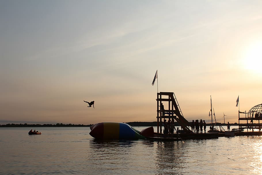 flight, baldwin, water, sunset, fly, fun, joy, his child, sky HD wallpaper