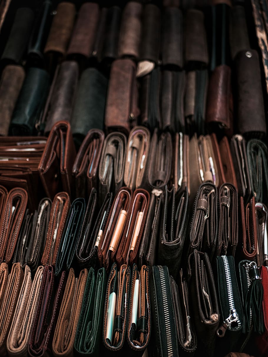 assorted-color leather bifold wallets lot, wallet lot, wallpaper HD wallpaper