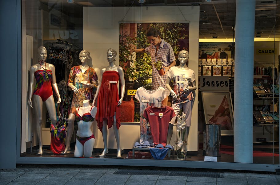 four mannequins on store, window, decoration, display dummy HD wallpaper