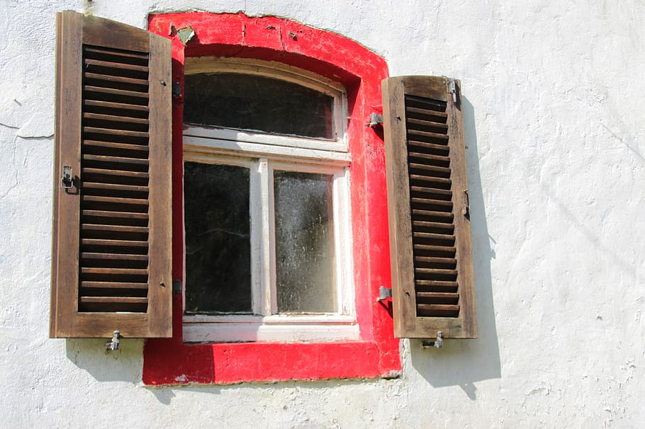 window, old window, facade, shutter, atmosphere, dilapidated HD wallpaper