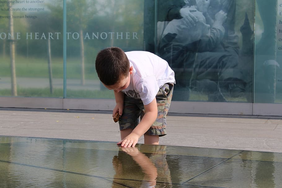 boy holding water, Memorial, Child, Young, People, family, male HD wallpaper