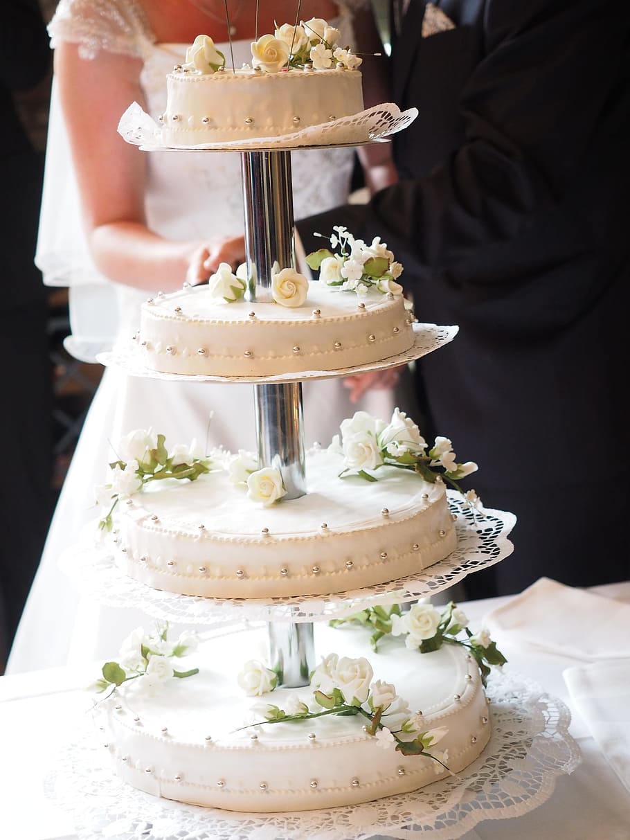 4-layered wedding cake, gate, tapping, marriage, sweet, delicious HD wallpaper