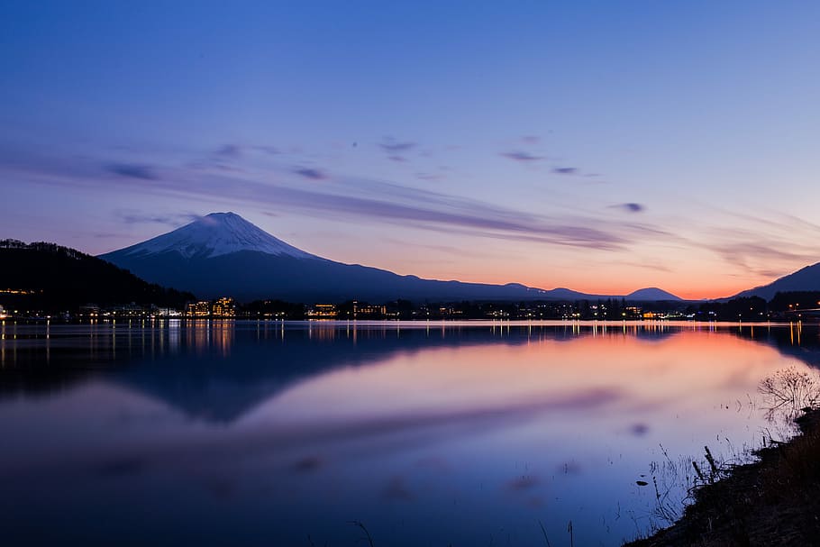 25 seconds in Lake Kawaguchi, landscape photography of mountain near body of water HD wallpaper