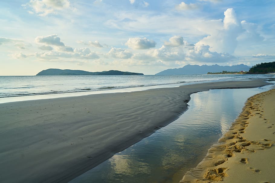 seashore under cloudy sky, Beach, Beautiful, Background, Nature HD wallpaper