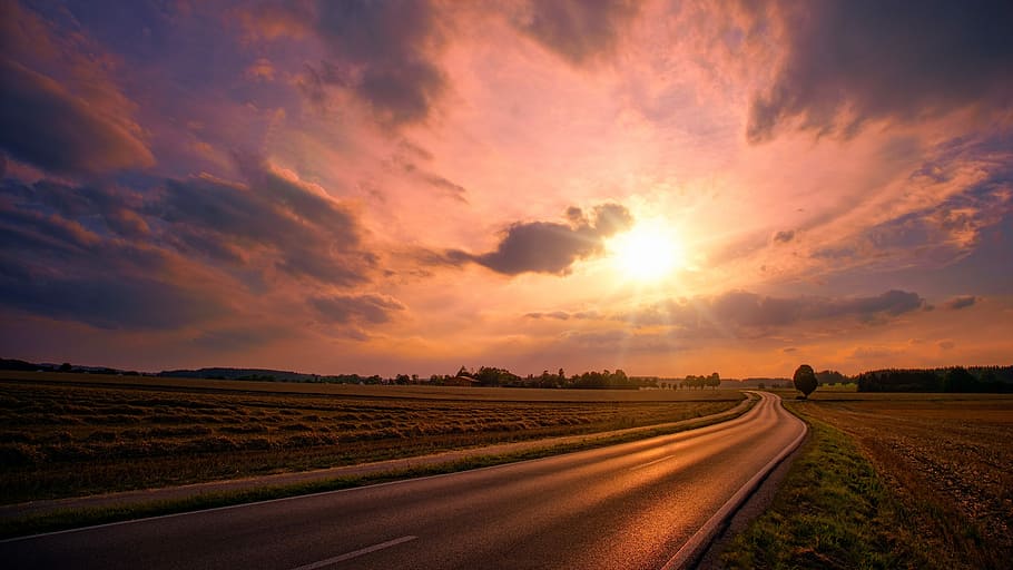 road during golden hour, nature, sunset, sky, fields, panorama HD wallpaper