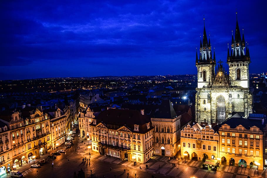 aerial photography of concrete building during nighttime, prague castle, HD wallpaper