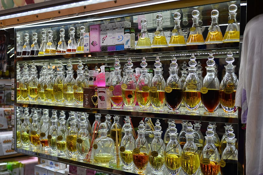 Perfume, Shop, Bazaar, shelf, supermarket, retail, food and drink HD wallpaper