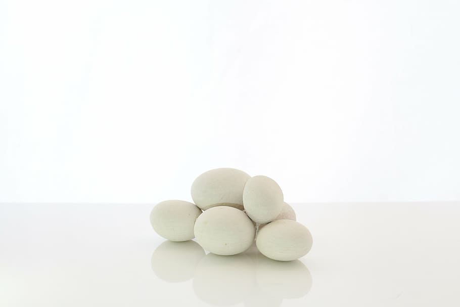 white eggs, white pebble stones, white background, nature, rock, HD wallpaper
